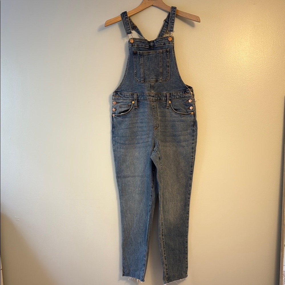 Universal Thread Blue Denim Overalls Classic Style
